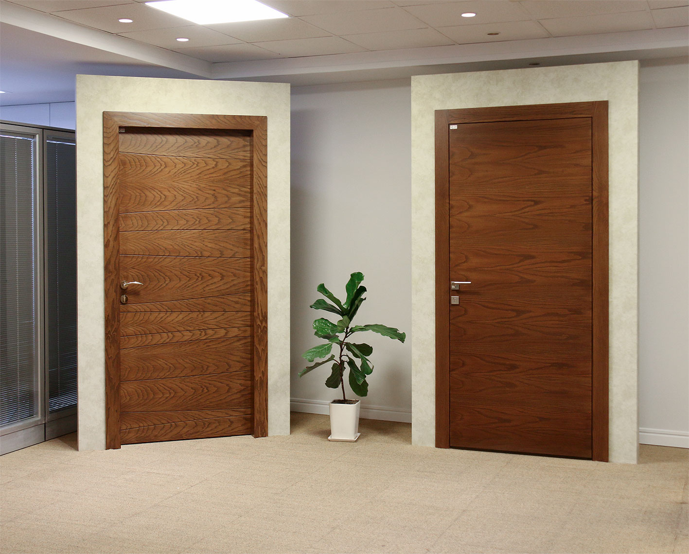 رنگ مناسب برای درب چوبی