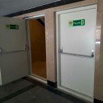 الزامات نصب درب ضد حریق در ساختمان